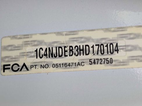 Used 2017 Jeep Compass High Altitude image 36