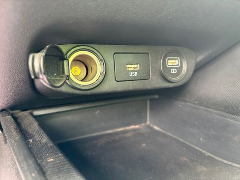 Used 2021 Hyundai Elantra SEL FWD image 19