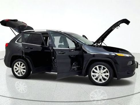 Used 2015 Jeep Cherokee Limited w/ Trailer Tow Group FWD image 20