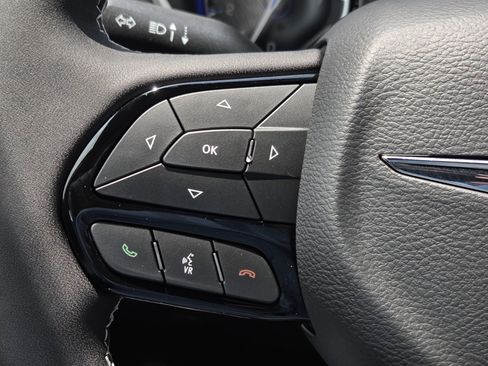 New 2026 Chrysler Pacifica Select w/ S Appearance Package FWD image 17