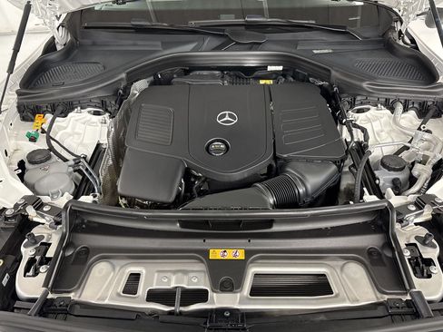 Certified 2025 Mercedes-Benz GLC 350e 4MATIC image 32