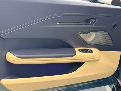 New 2026 Aston Martin V8 Vantage Roadster RWD image 12