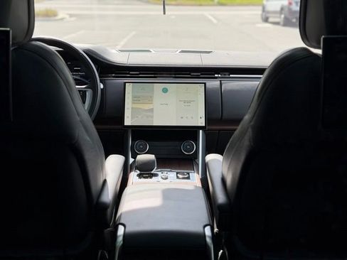 Used 2023 Land Rover Range Rover Long Wheelbase SE AWD/4WD image 37