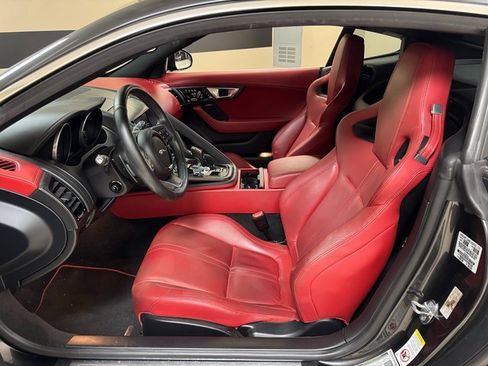 Used 2015 Jaguar F-TYPE Coupe image 8