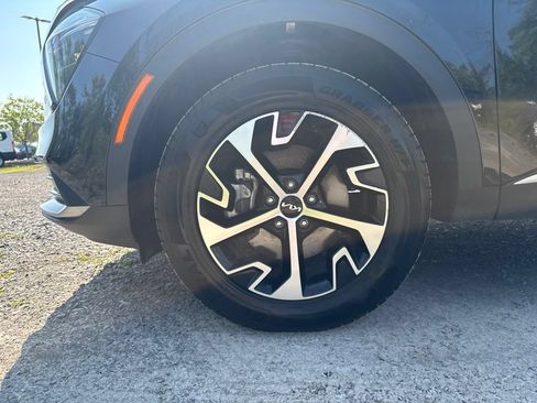 Certified 2023 Kia Sportage EX AWD/4WD image 11