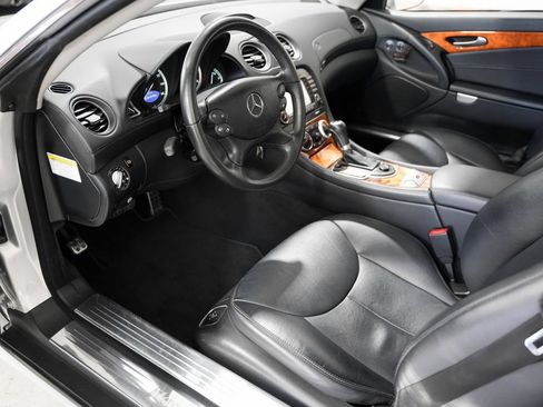 Used 2008 Mercedes-Benz SL 550 image 9