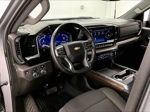 Used 2024 Chevrolet Silverado 3500 LT w/ Convenience Package image 13