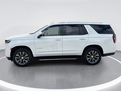 Used 2022 Chevrolet Tahoe LT w/ Luxury Package AWD/4WD image 5