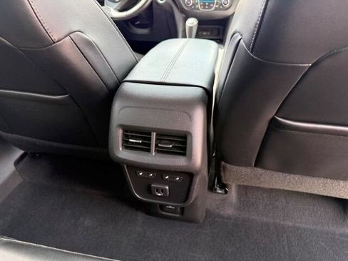 Used 2019 Chevrolet Equinox Premier FWD image 14