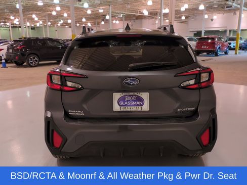 Used 2024 Subaru Crosstrek 2.0i Premium image 5