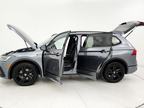 Used 2023 Volkswagen Tiguan SE R-Line image 9