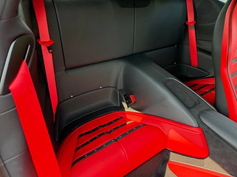 Used 2024 Ferrari Roma RWD image 15
