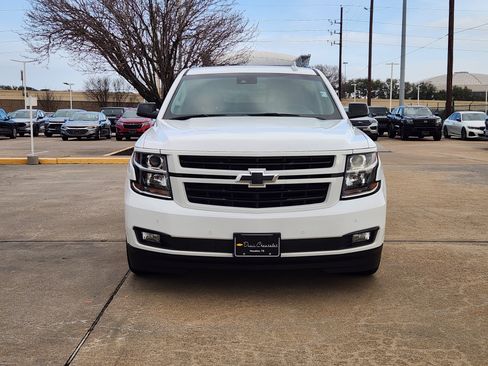 Used 2018 Chevrolet Tahoe LT image 3