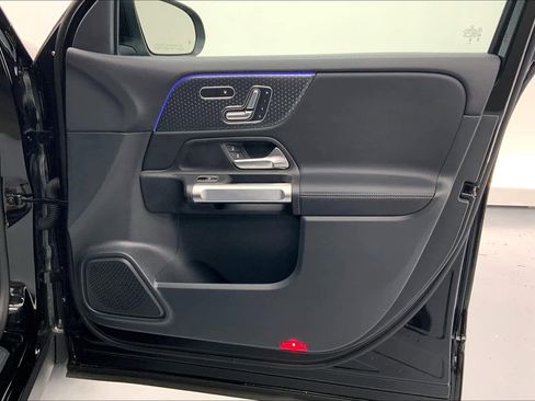 Certified 2024 Mercedes-Benz GLB 250 image 26