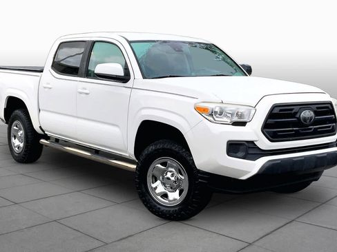 Used 2019 Toyota Tacoma SR AWD/4WD image 3
