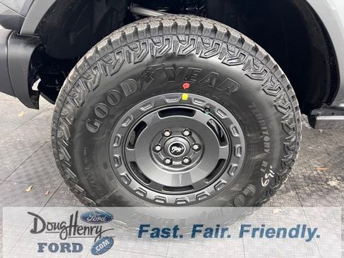 New 2025 Ford Bronco Badlands image 19