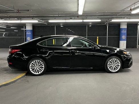 Used 2018 Lexus ES 350 w/ Luxury Package w/Wood Trim image 36