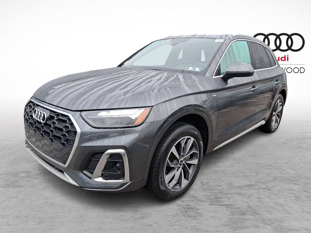 Used 2024 Audi Q5 2.0T Premium w/ Convenience Package AWD/4WD image 3