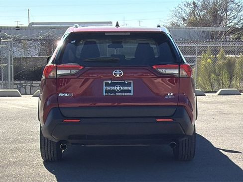 Certified 2025 Toyota RAV4 LE image 4