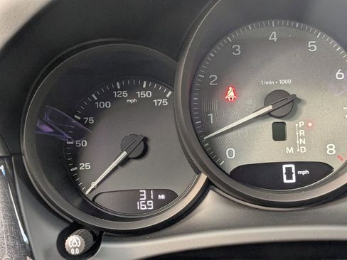 New 2026 Porsche Macan S image 17