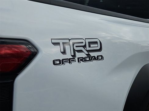 New 2025 Toyota Tacoma TRD Off-Road image 4