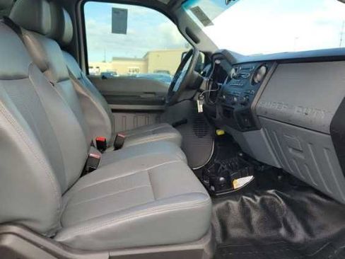 Used 2015 Ford F250 XL w/ XL Value Package image 6
