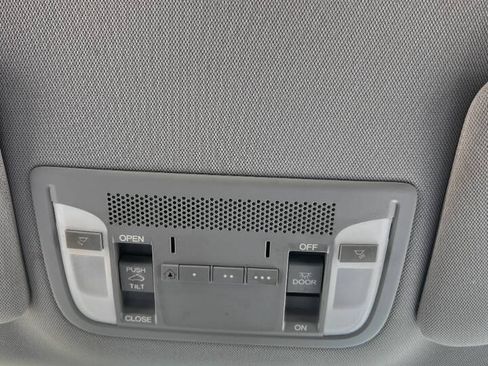Used 2018 Acura ILX FWD image 28