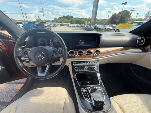 Used 2018 Mercedes-Benz E 300 4MATIC image 13