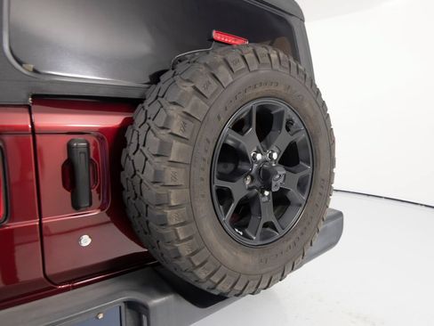 Used 2021 Jeep Wrangler Sport AWD/4WD image 31