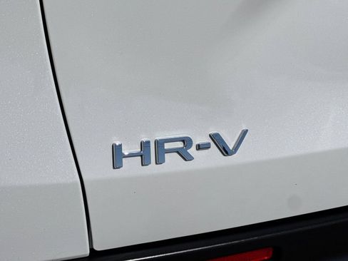 Certified 2024 Honda HR-V LX image 27