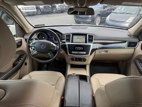 Used 2015 Mercedes-Benz ML 350 4MATIC image 22