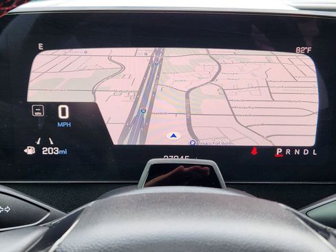 Used 2024 Chevrolet Traverse RS FWD image 16