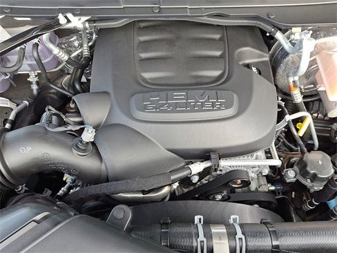 Used 2024 RAM 2500 Tradesman w/ Chrome Appearance Group image 27