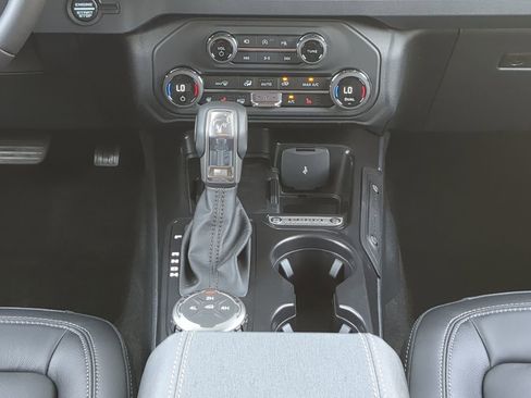 New 2026 Ford Bronco Outer Banks image 17