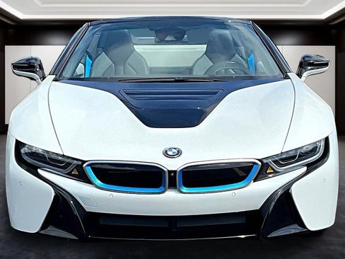 Used 2019 BMW i8 Roadster AWD/4WD image 2