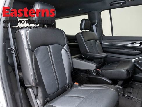 Used 2024 Jeep Wagoneer Series II image 54