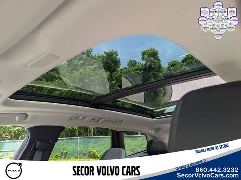 Certified 2023 Volvo XC60 B5 Plus w/ Climate Package image 17