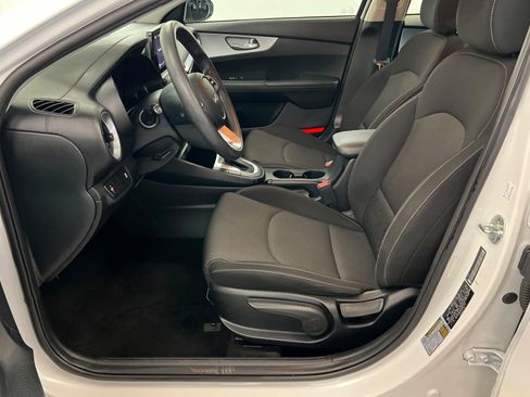 Used 2023 Kia Forte LXS FWD image 19