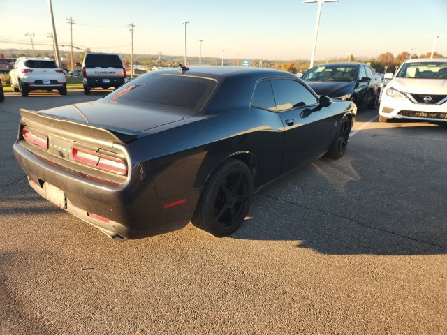 Used 2018 Dodge Challenger R/T Scat Pack w/ Driver Convenience Group RWD image 8