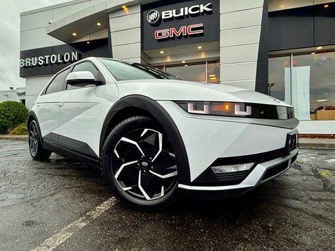 Used 2023 Hyundai Ioniq 5 SEL image 3