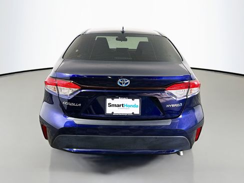 Used 2022 Toyota Corolla LE image 6
