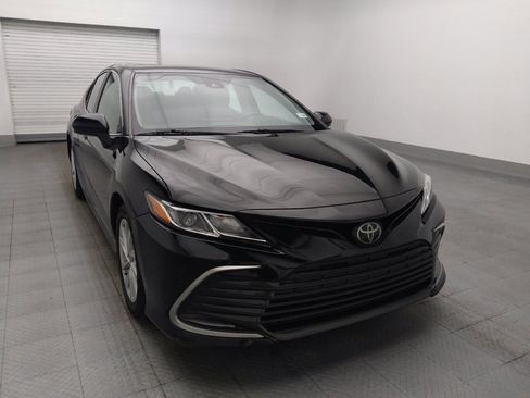 Used 2022 Toyota Camry LE FWD image 14