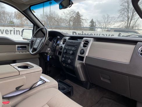 Used 2010 Ford F150 XLT image 18
