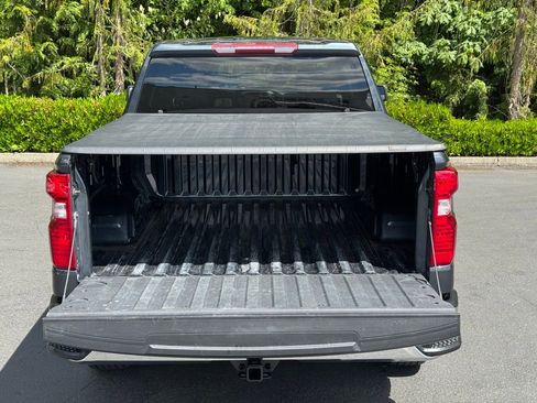 Used 2021 Chevrolet Silverado 1500 LT AWD/4WD image 23