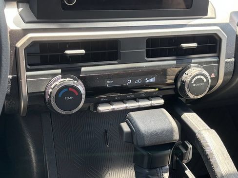 Used 2026 Toyota 4Runner SR5 RWD image 19