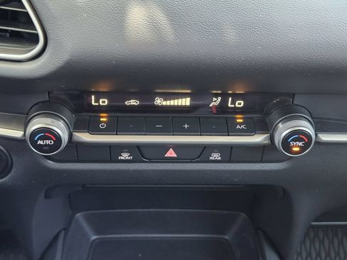 Used 2022 MAZDA CX-30 AWD 2.5 S w/ Select Package image 16