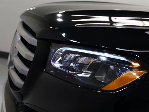 Certified 2025 Mercedes-Benz GLS 450 4MATIC image 17