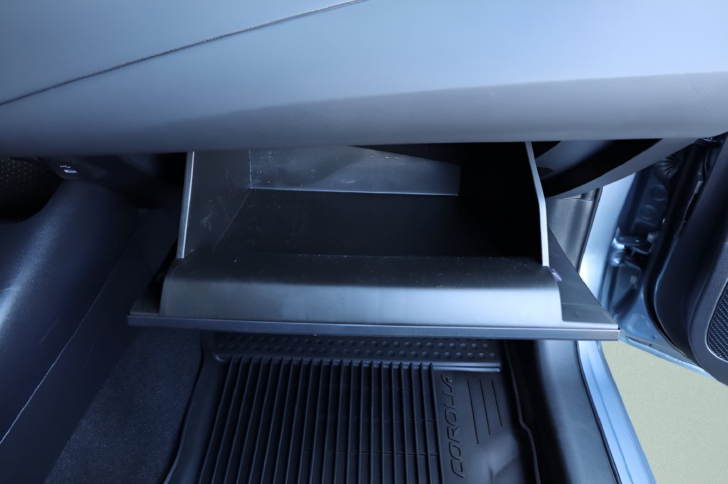 Certified 2024 Toyota Corolla LE FWD image 39