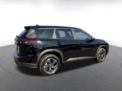 Used 2025 Nissan Rogue SV image 15