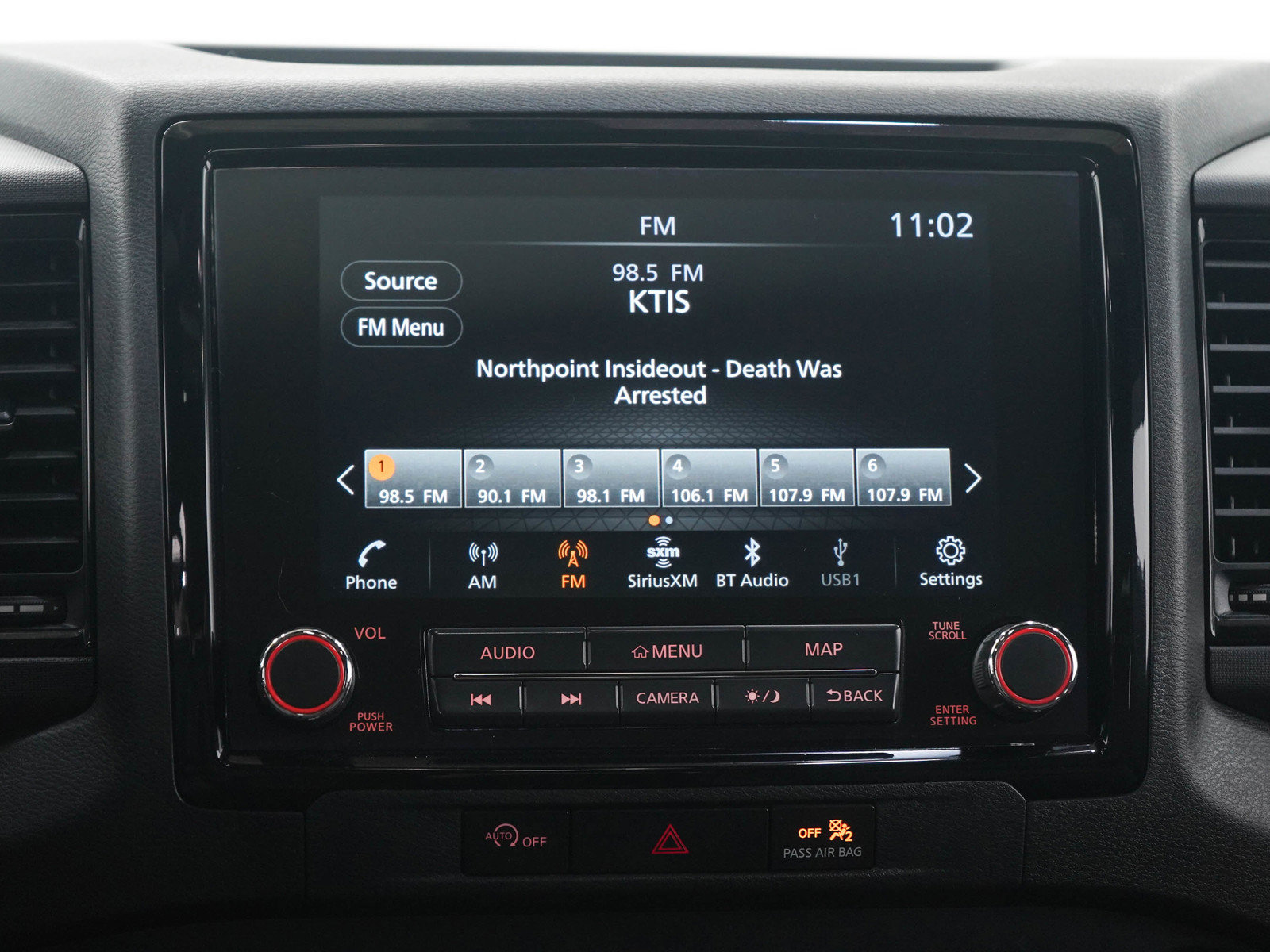 Used 2023 Nissan Frontier PRO-4X w/ Pro-4X Premium Package AWD/4WD image 18